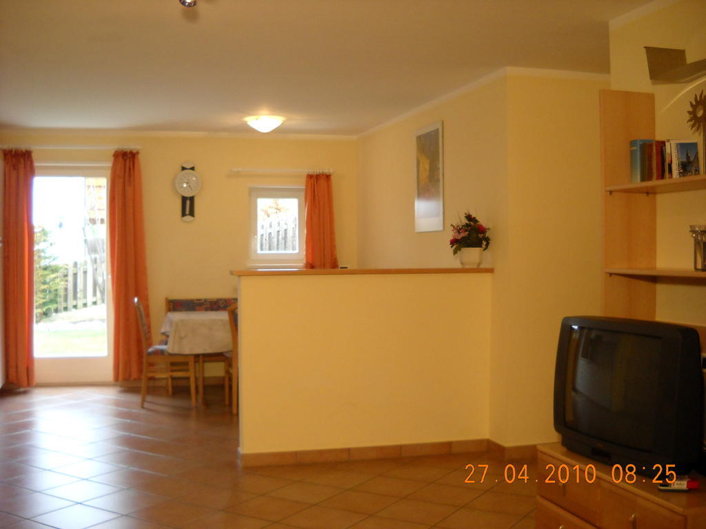 Appartments Am Wiesenrand Nova Ponente Phòng bức ảnh